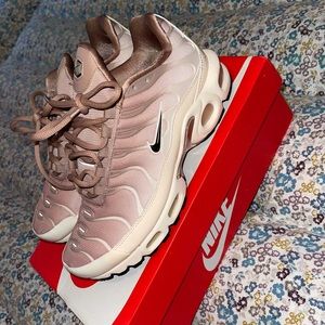 Women’s Air Max Plus 💕